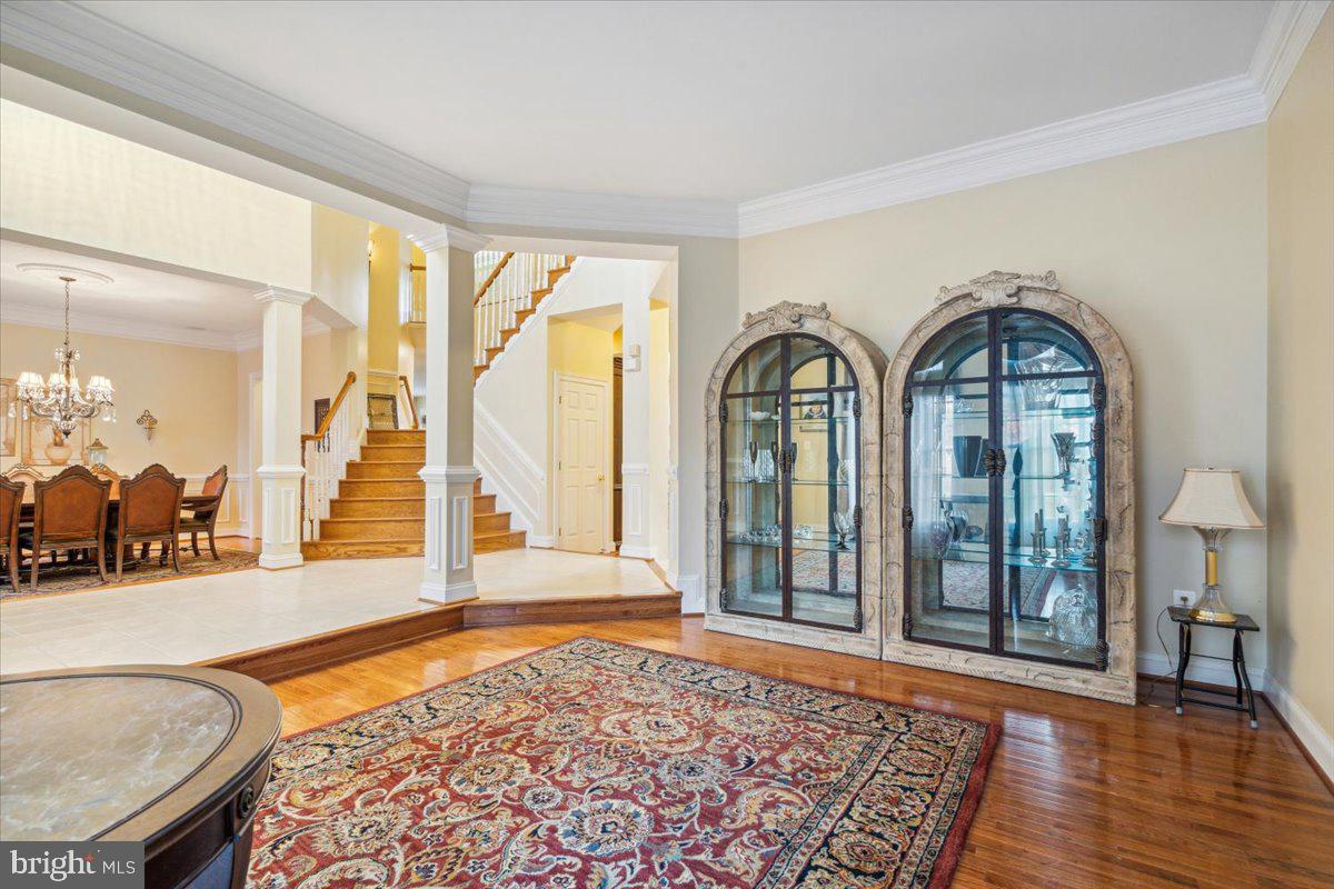 9315 Elgin Lane Frederick, MD 21704 - Photo 16 of 96 Living Room
