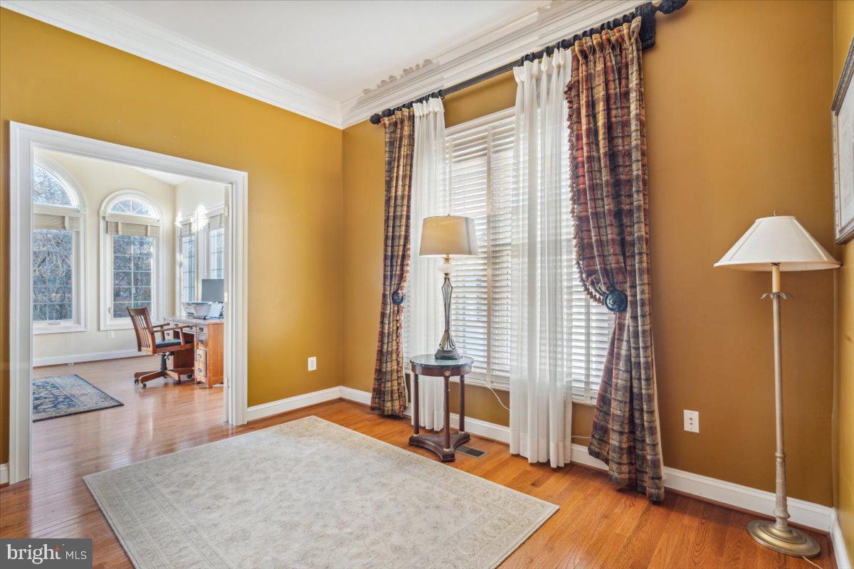 9315 Elgin Lane Frederick, MD 21704 - Photo 23 of 96 Den