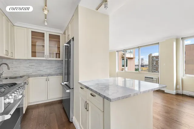 $670,000 | 555 Main Street, Unit 1608 | Roosevelt Island