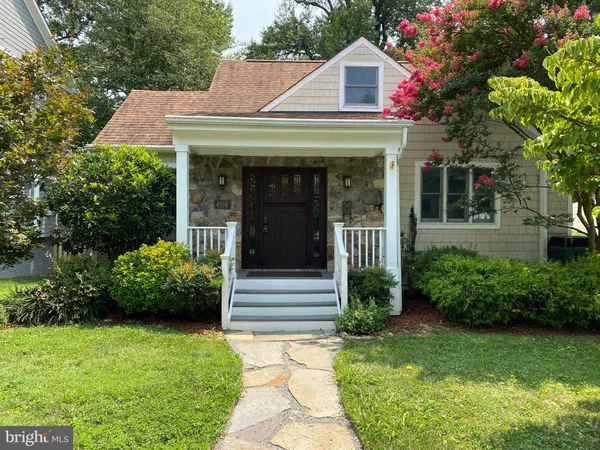 $1,250,000 | 4916 17th Street North, Arlington, VA 22207