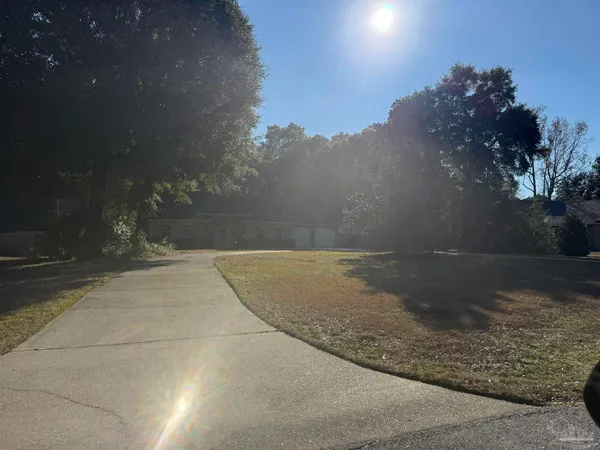 $79,900 | 5216 Crystal Creek Drive, Pace, FL 32571