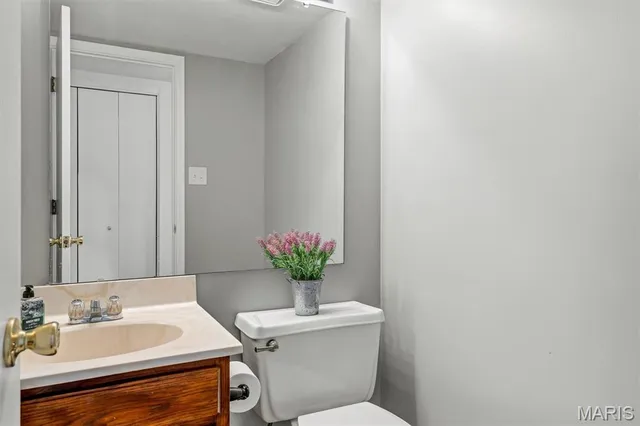 $239,900 | 5849 Prince George Court, St. Louis, MO 63139