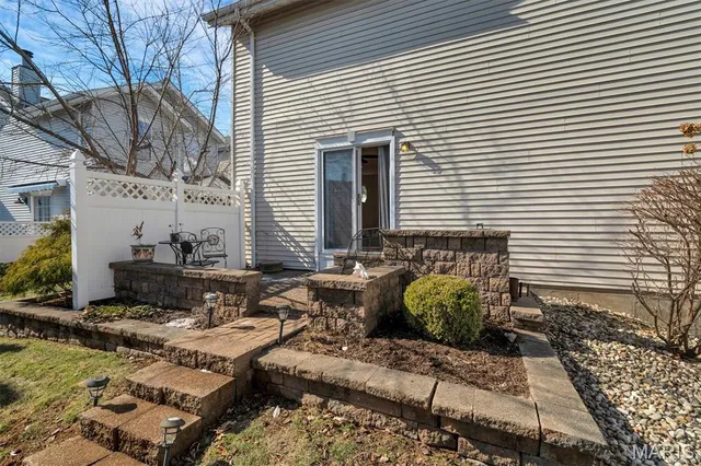 $239,900 | 5849 Prince George Court, St. Louis, MO 63139