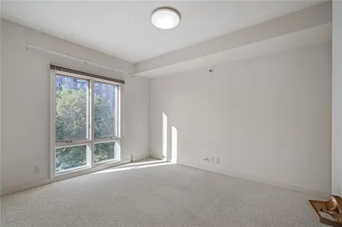 $410,000 | 4949 Wornall Road, Unit 410, Kansas City, MO 64112