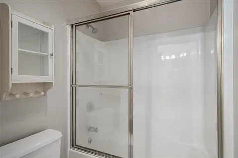 $410,000 | 4949 Wornall Road, Unit 410, Kansas City, MO 64112