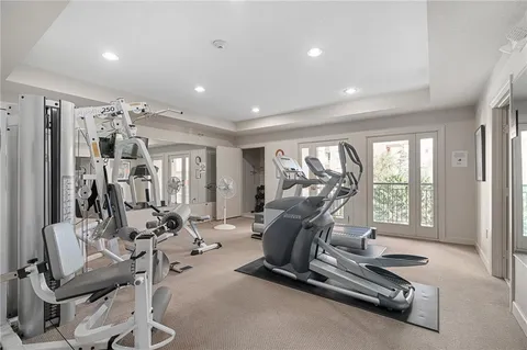 $410,000 | 4949 Wornall Road, Unit 410, Kansas City, MO 64112