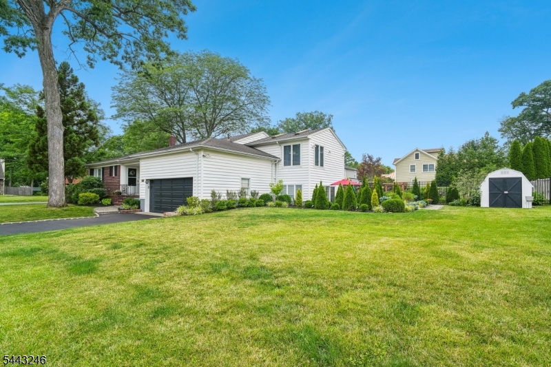 1 Archbridge Lane Springfield, NJ 07081 - Photo 1 of 37