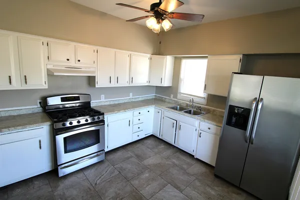 $65,000 | 4519 4th Avenue, Moline, IL 61265
