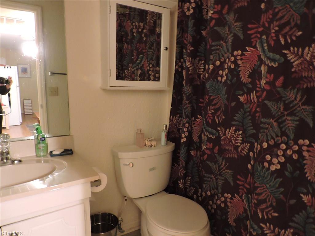 215 Northpoint Avenue High Point, NC 27262 - Photo 9 of 9 Gallery Image 9