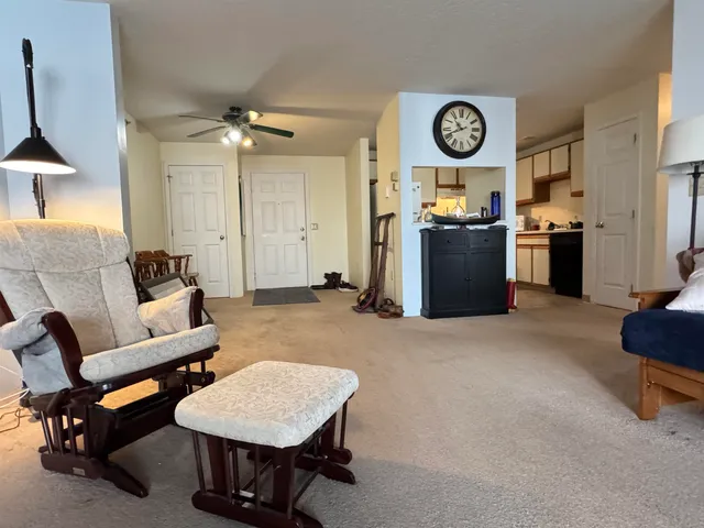 $1,700 | 19 Saco Street, Unit 57, Conway, NH 03813