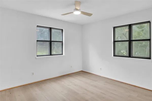 $329,000 | 108 Woodland Road, Lake Jackson, TX 77566