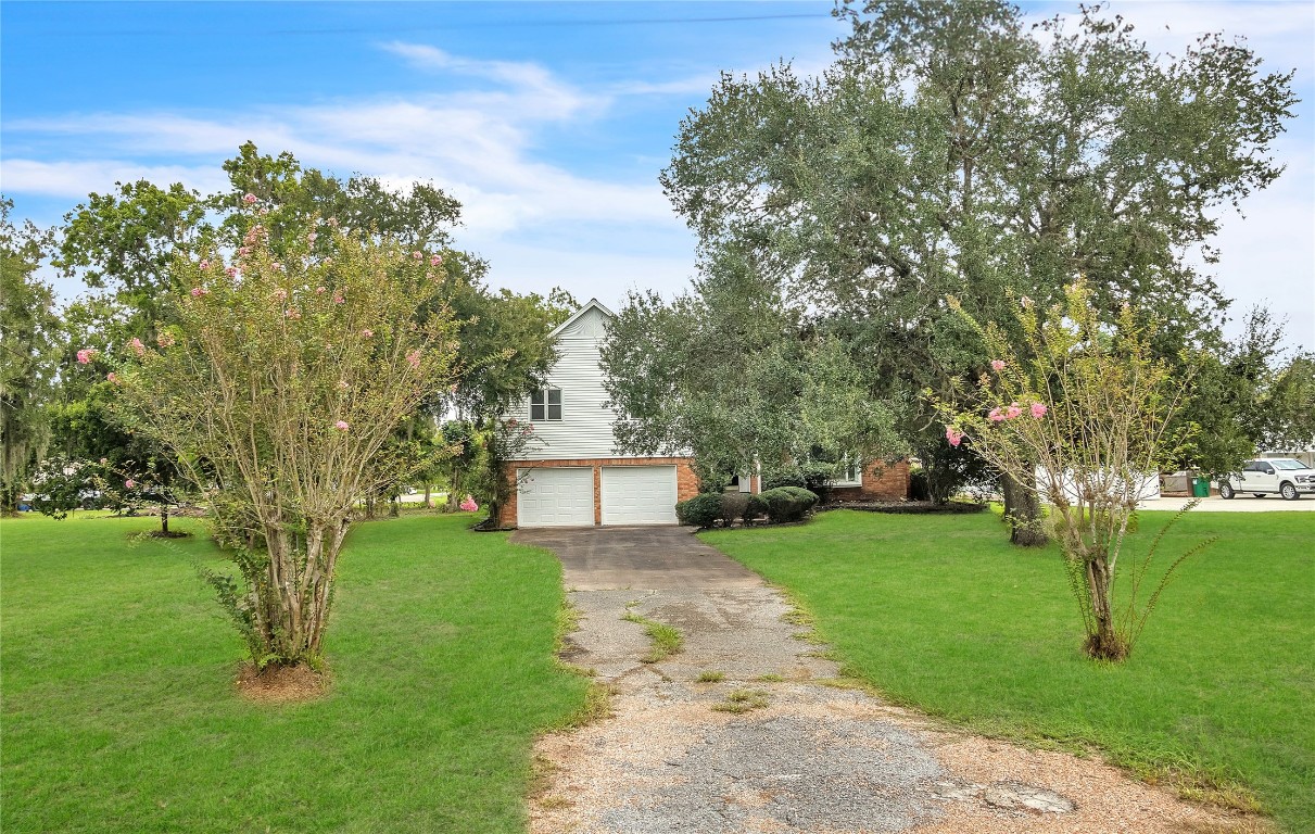 108 Woodland Road Lake Jackson, TX 77566 - Photo 36 of 48