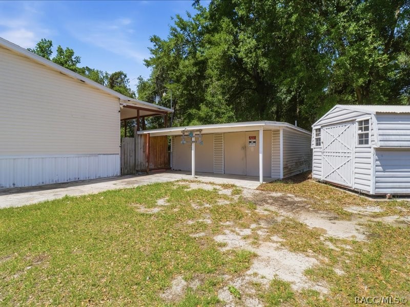 2476 North Wright Point Crystal River, FL 34428 - Photo 3 of 33