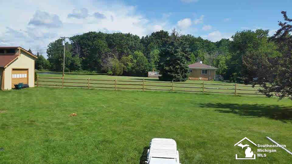 120 Smith Road Temperance, MI 48182 - Photo 3 of 25