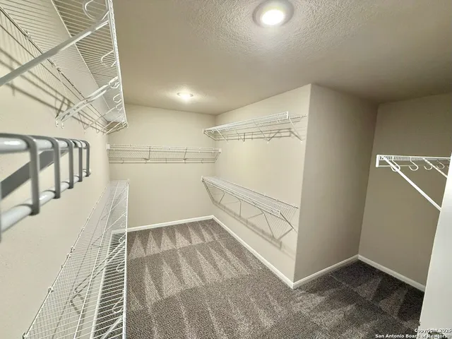 a view of utility room