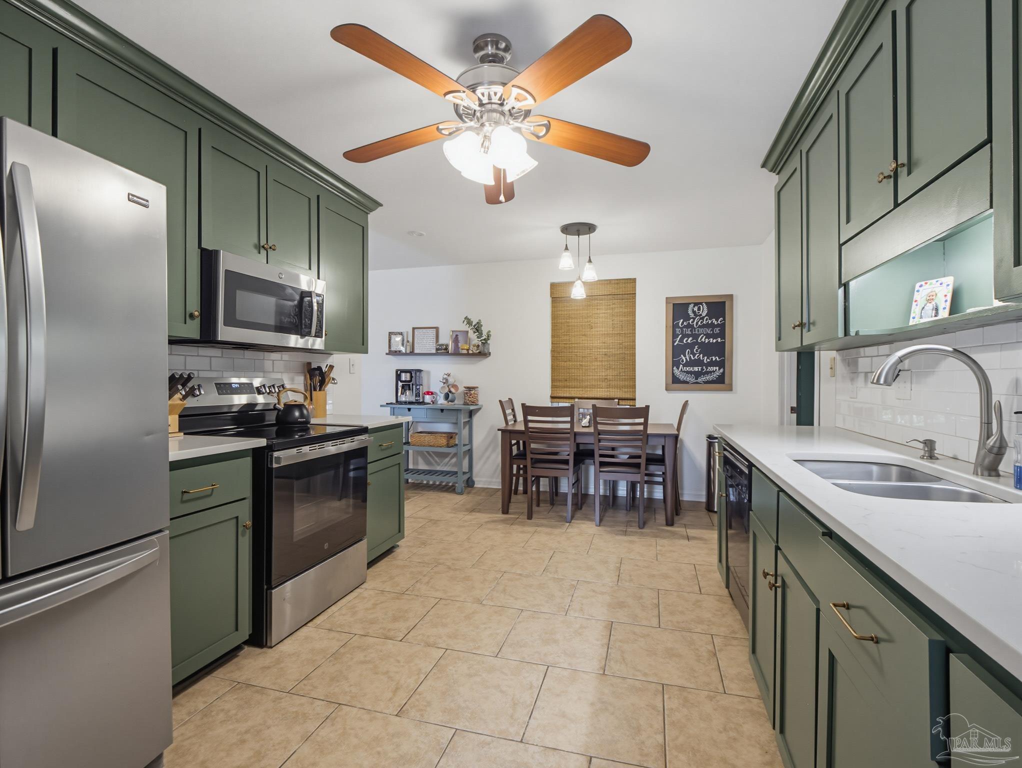 105 Beland Road Pensacola, FL 32534 - Photo 14 of 61