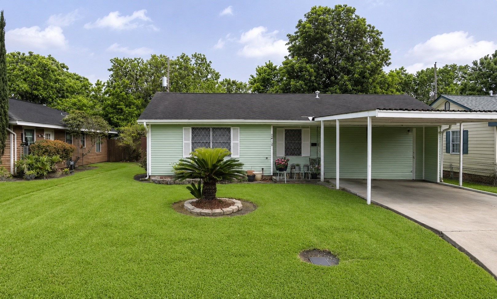 1415 Maroby Street Houston, TX 77017 - Photo 1 of 18