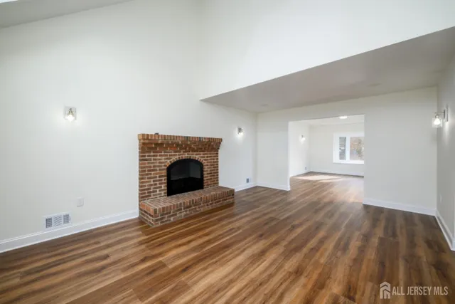 $719,000 | 11 Navajo Road, East Brunswick, NJ 08816