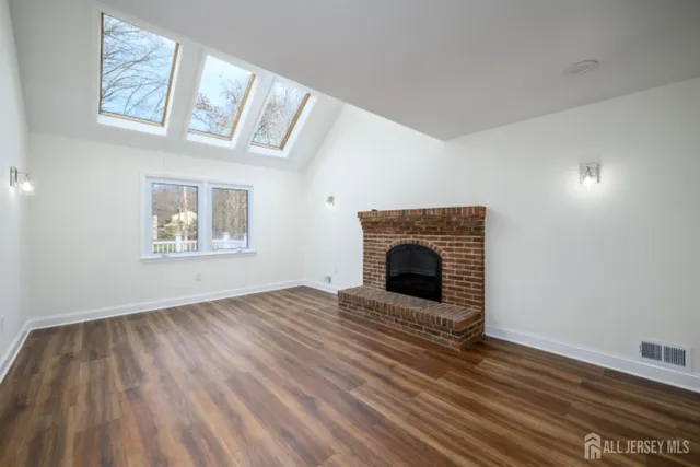 $719,000 | 11 Navajo Road, East Brunswick, NJ 08816