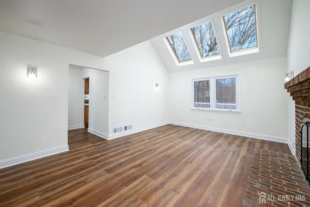 $719,000 | 11 Navajo Road, East Brunswick, NJ 08816