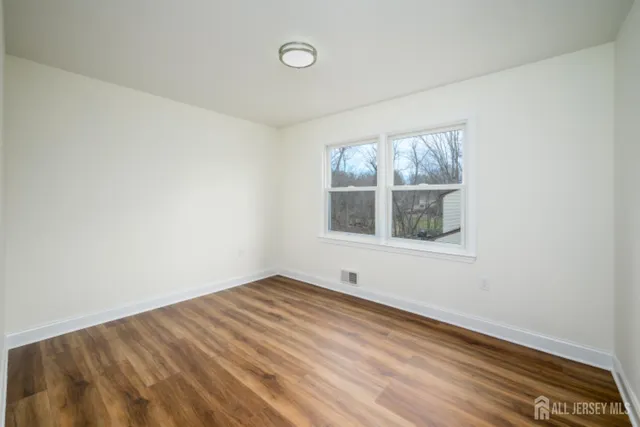 $719,000 | 11 Navajo Road, East Brunswick, NJ 08816