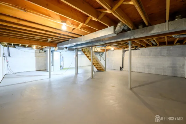 $719,000 | 11 Navajo Road, East Brunswick, NJ 08816