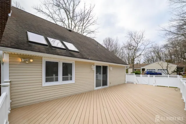 $719,000 | 11 Navajo Road, East Brunswick, NJ 08816