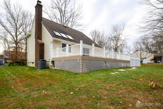 $719,000 | 11 Navajo Road, East Brunswick, NJ 08816