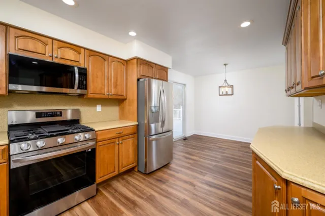 $719,000 | 11 Navajo Road, East Brunswick, NJ 08816