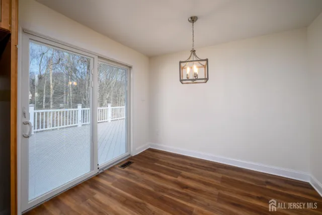 $719,000 | 11 Navajo Road, East Brunswick, NJ 08816