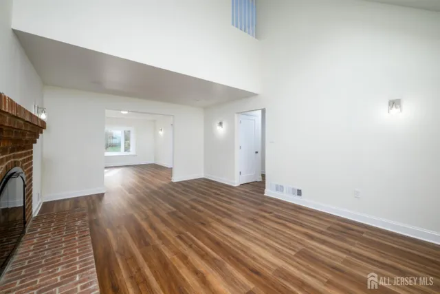 $719,000 | 11 Navajo Road, East Brunswick, NJ 08816