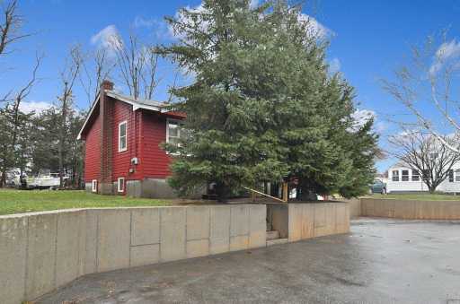 340 Market Street Warren, RI 02885 - Photo 6 of 12 Other.