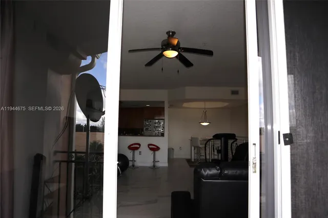 $395,000 | 6440 Northwest 114th Avenue, Unit 437, Doral, FL 33178