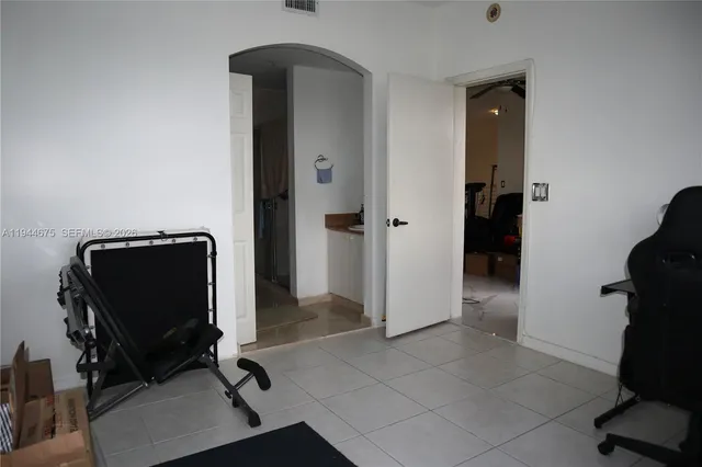 $395,000 | 6440 Northwest 114th Avenue, Unit 437, Doral, FL 33178