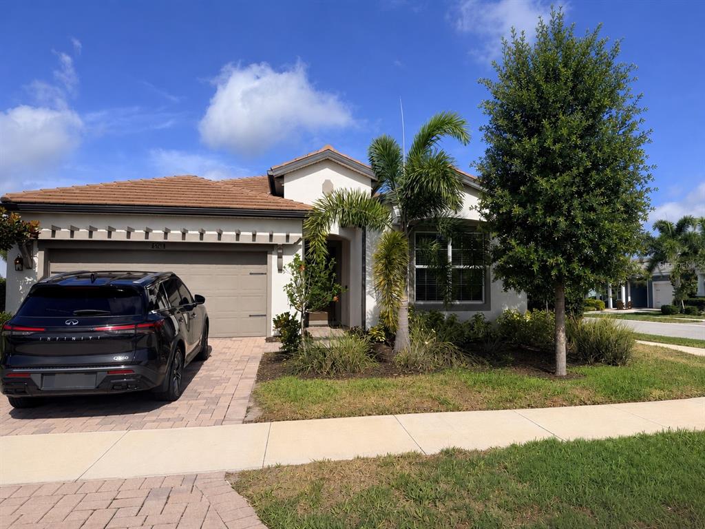 5738 Long Shore Loop Sarasota, FL 34238 - Photo 1 of 40