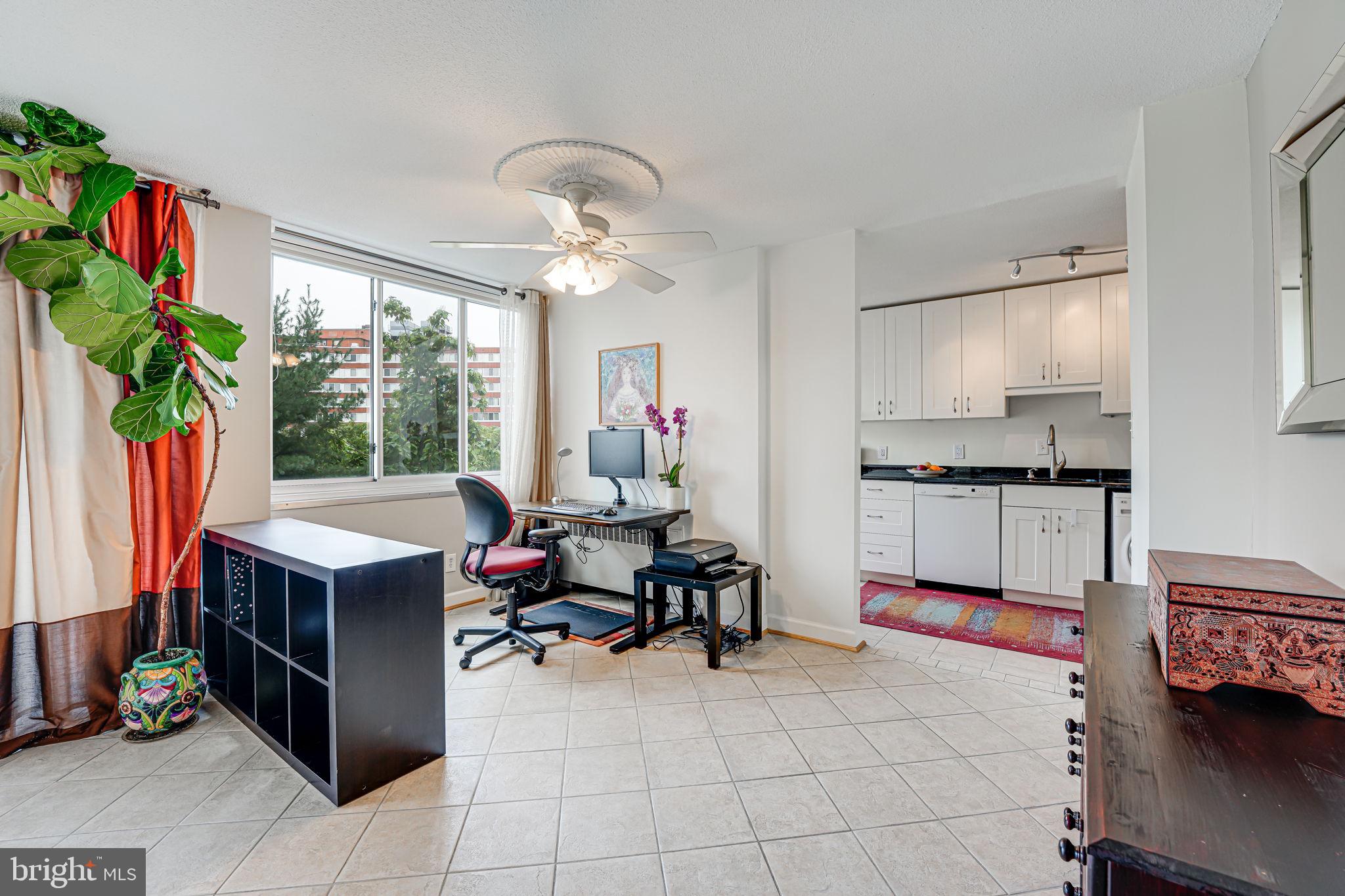 1301 South Arlington Ridge Road, Unit 302 Arlington, VA 22202 - Photo 8 of 28