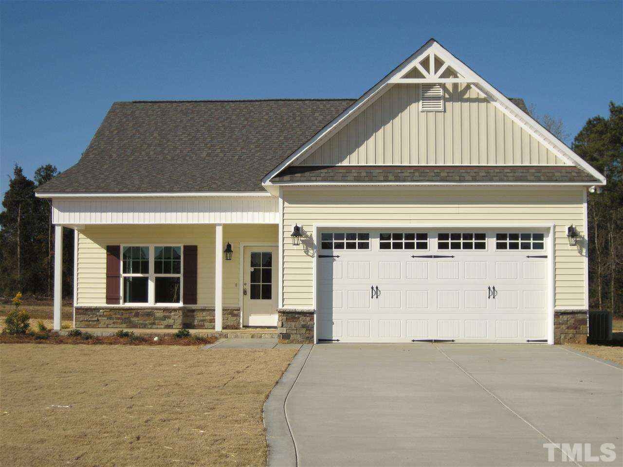 This charming home is located just outside Zebulon-less than 5 minutes to restaurants, shopping and schools!  Low maintenance vinyl and stone exterior.