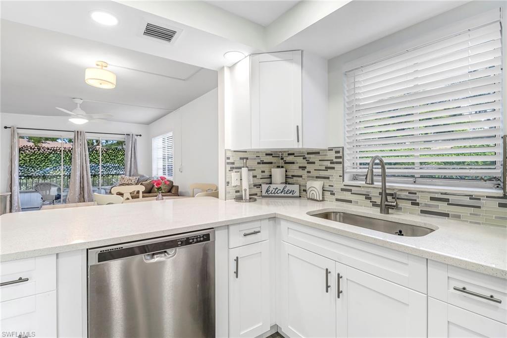 5 High Point Circle West, Unit 101 Naples, FL 34103 - Photo 2 of 40 Kitchen