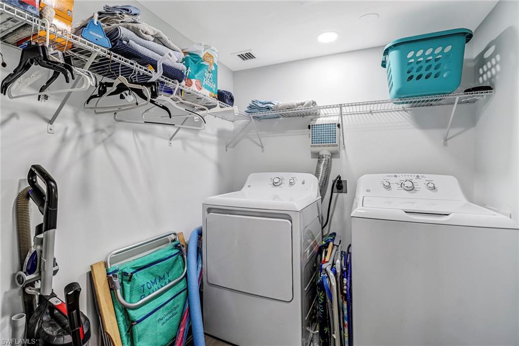 5 High Point Circle West, Unit 101 Naples, FL 34103 - Photo 23 of 40 Laundry