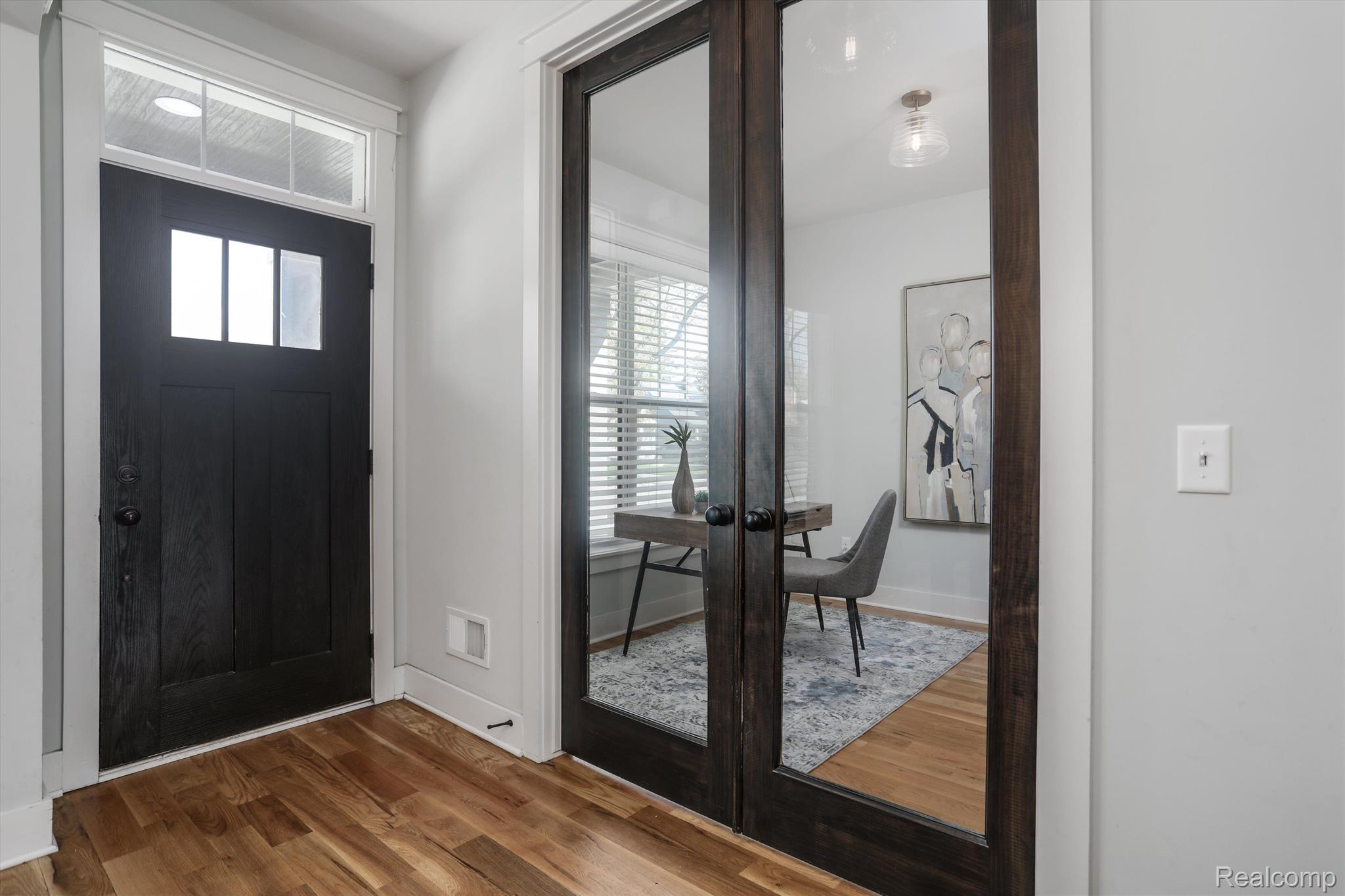 1259 Cambridge Road Berkley, MI 48072 - Photo 5 of 46 Gallery Image 5