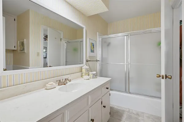 $375,000 | 79 1 Main Place, Benbrook, TX 76126