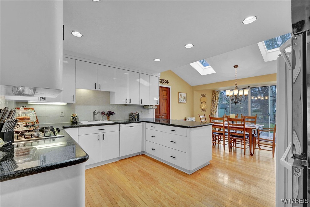 287 Forestview Drive Amherst, NY 14221 - Photo 20 of 49