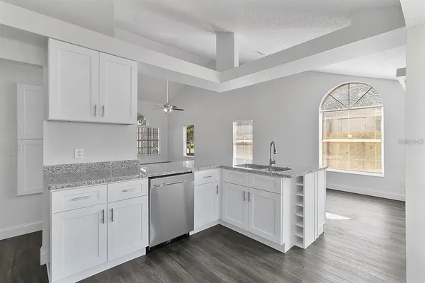 $2,700 | 8748 Exposition Drive, Tampa, FL 33626