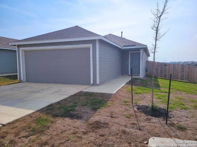 $1,725 | 3703 Millbrook Way, San Antonio, TX 78245