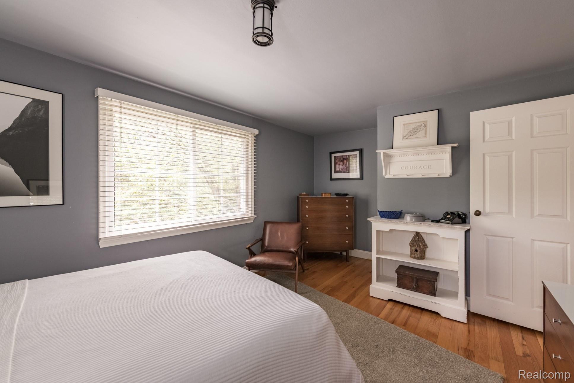 1759 Graefield Road, Unit 120 Birmingham, MI 48009 - Photo 13 of 20 Master Bedroom 3.jpg