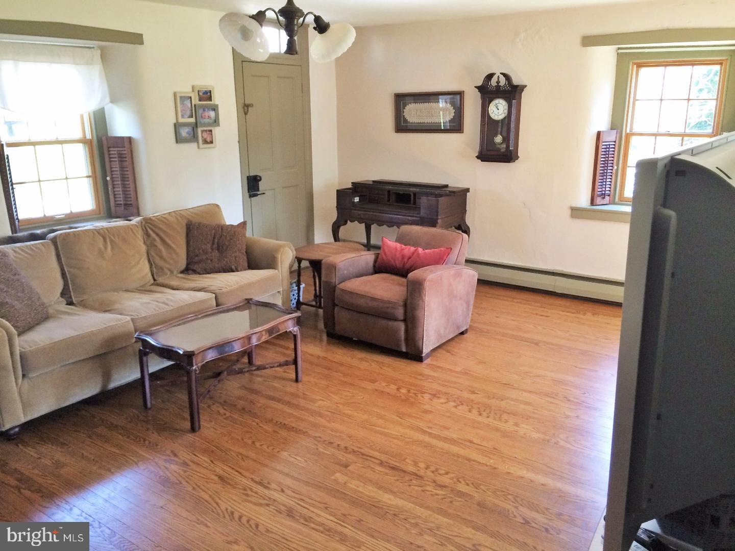 220 Benner Road Royersford, PA 19468 - Photo 18 of 23 Living Room