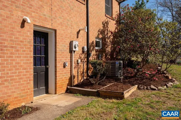 $600,000 | 409 Westmoreland Court, Charlottesville, VA 22901