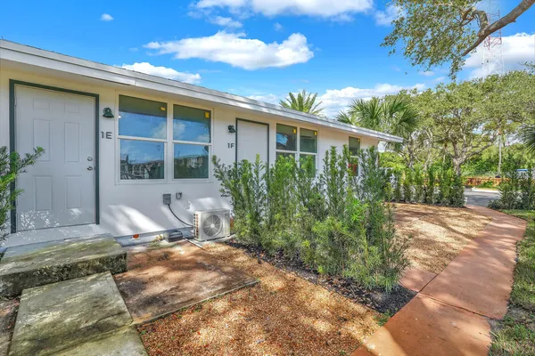 $1,395 | 4011 36th Court, Unit 5A, West Palm Beach, FL 33407