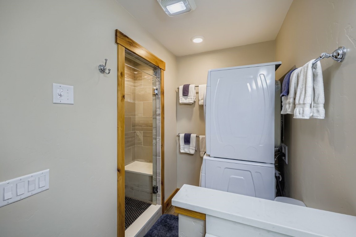 160 La Bonte Street, Unit 306 Dillon, CO 80435 - Photo 23 of 47 a bathroom with a shower and a toilet