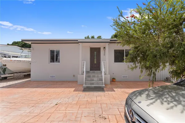 $549,000 | 326 East 44th Street, Hialeah, FL 33013